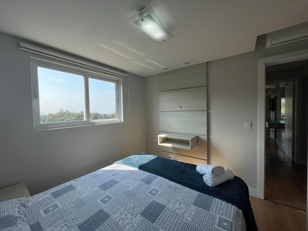 Apartamento Tr1905 - 2 Quartos Sendo 1 Suíte, Vista Incrível Balneário, Piscina, Em Frente à Big Wheel, Garagem Caminhonete *