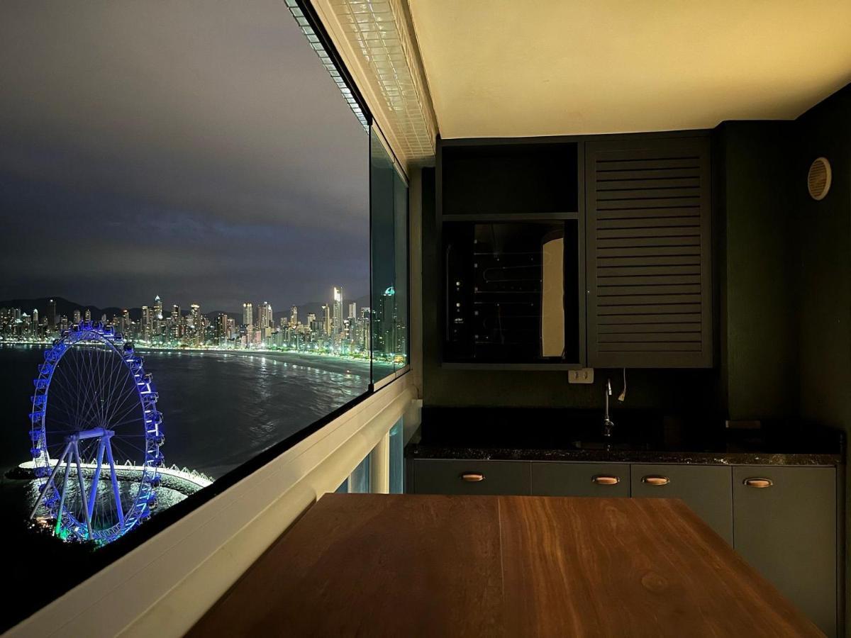 Tr1905 - 2 Quartos Sendo 1 Suíte, Vista Incrível Balneário, Piscina, Em Frente à Big Wheel, Garagem Caminhonete Balneário Camboriú